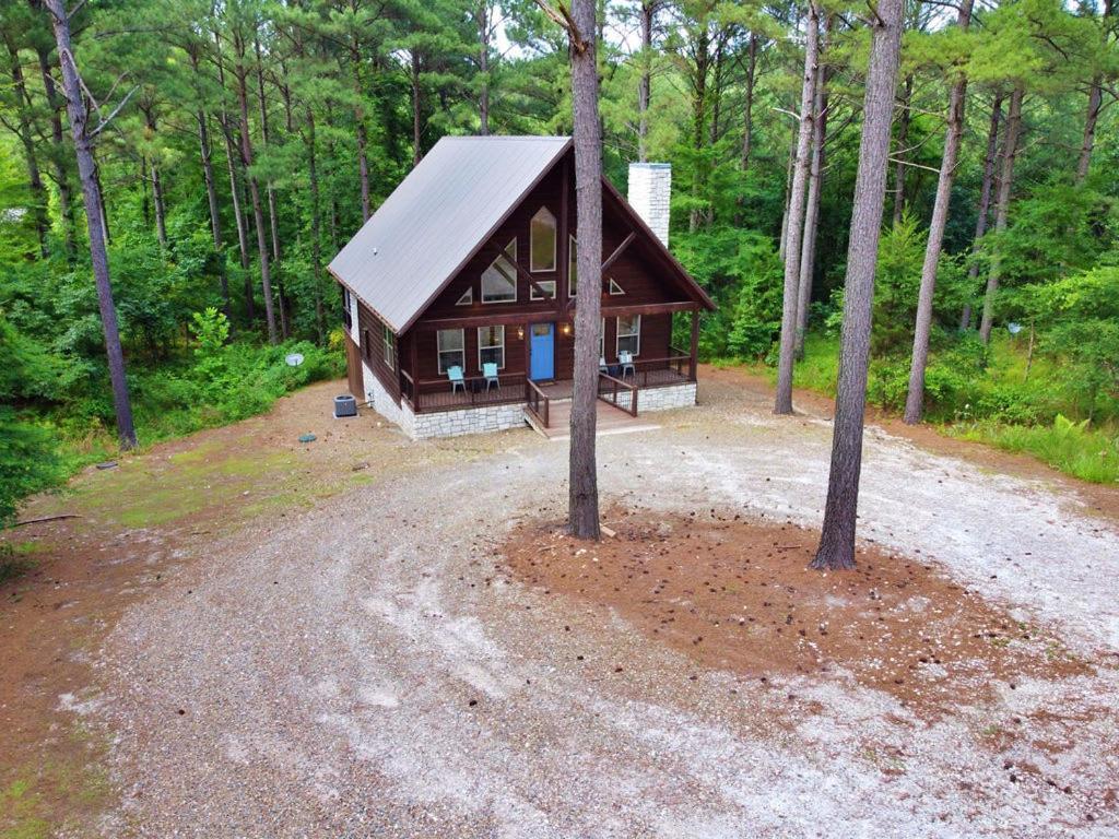 Stunning Luxury Cabin W Hot Tub And Fire Pit Holy Shiplap Is Perfect Romantic Couples Getaway Broken Bow Exterior photo